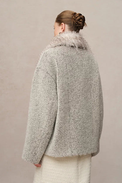 Blossom Detachable Fur Collar Coat in Wool